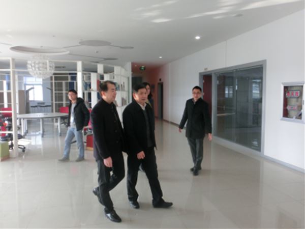 江蘇省科協(xié)領(lǐng)導(dǎo)來(lái)慧聚藥業(yè)開(kāi)展專題調(diào)研